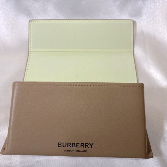 Burberry Sunglasses Case Set, Mocha Leather Wide Triangle, Boxed, Cloth, Wide - Picture 4 of 11